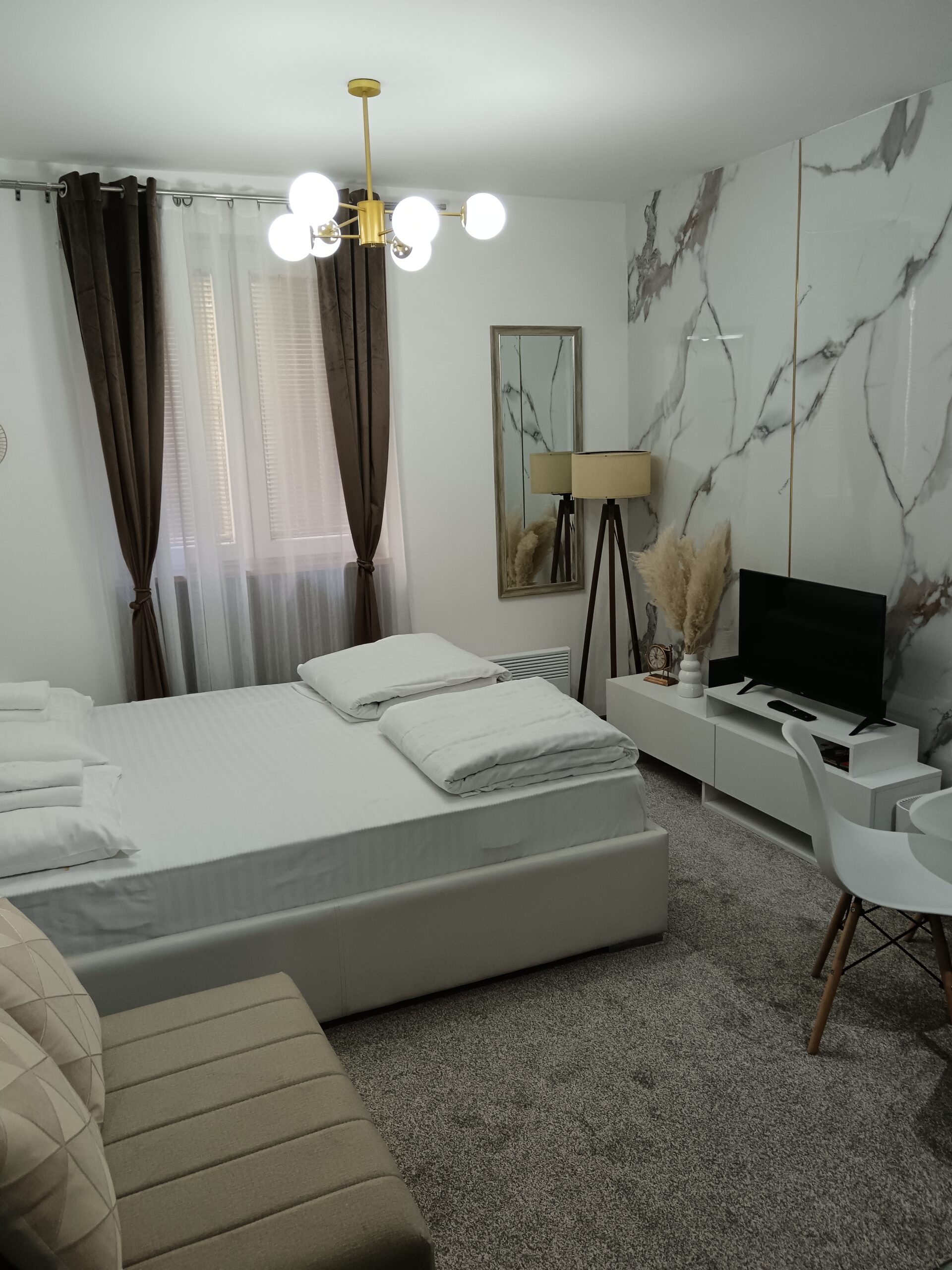 Studio 9/39 •⭐⭐⭐• garaža